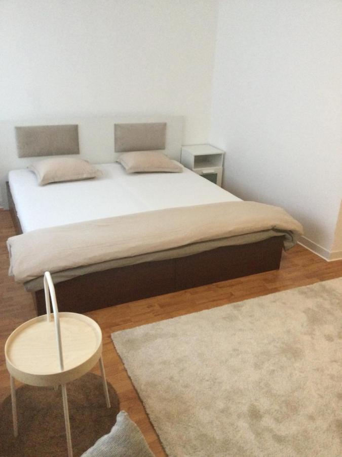 Studio Baneasa Apartment Bukares Bagian luar foto